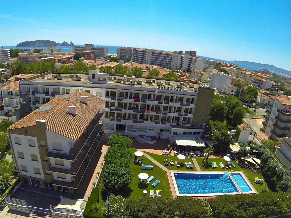 Hotel Checkin Flamingo L'Estartit Exterior foto